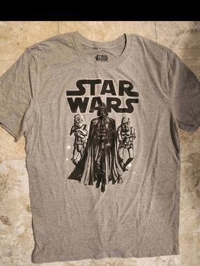 Star Wars Gray Short Sleeve Graffic T shirt with Black Character Print